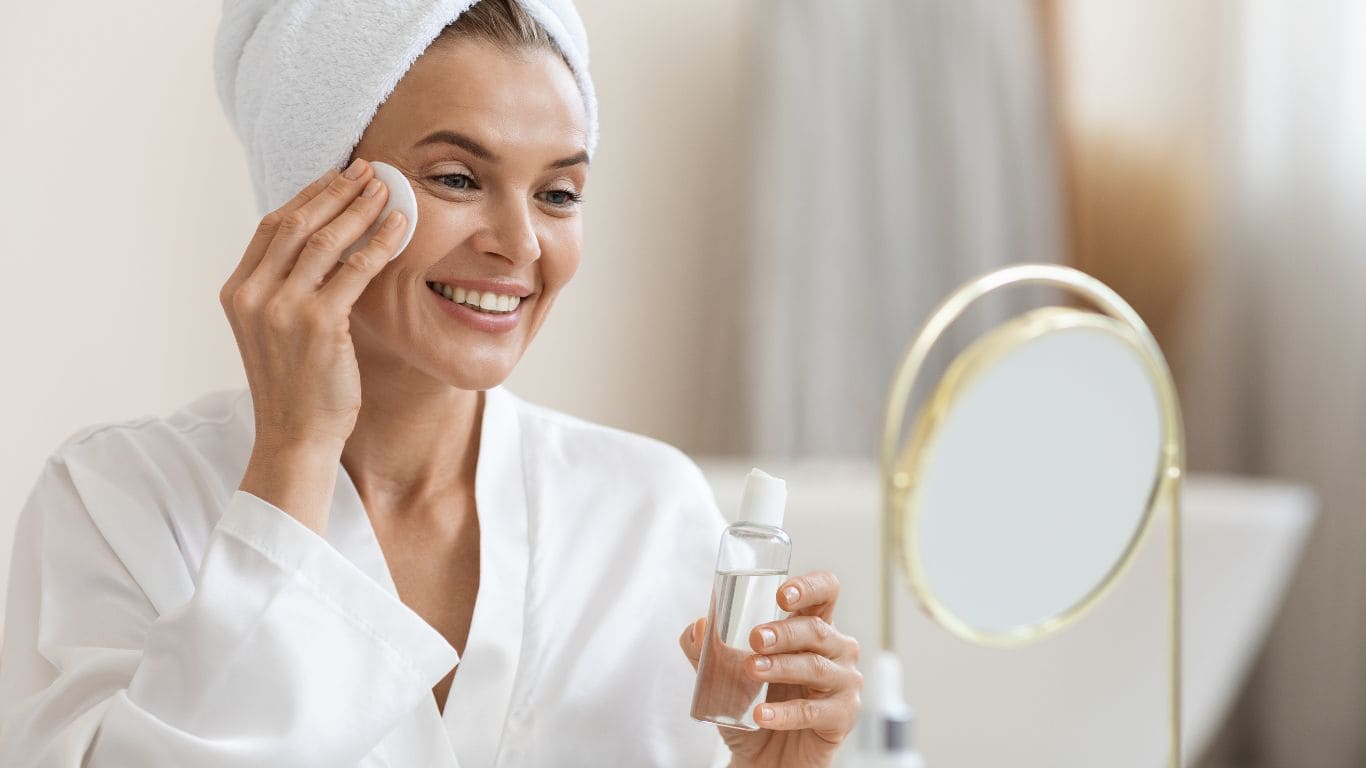 Donna con pelle idratata